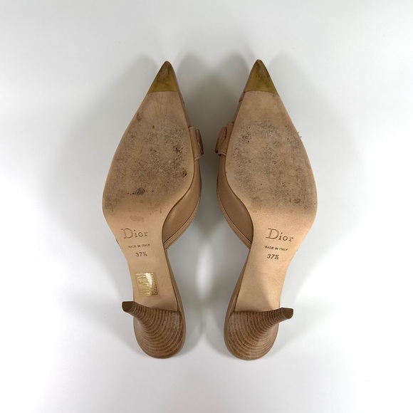 Vintage Dior tan leather pointed-toe mule heels with D buckle, size US 7 - Picture 6 of 8